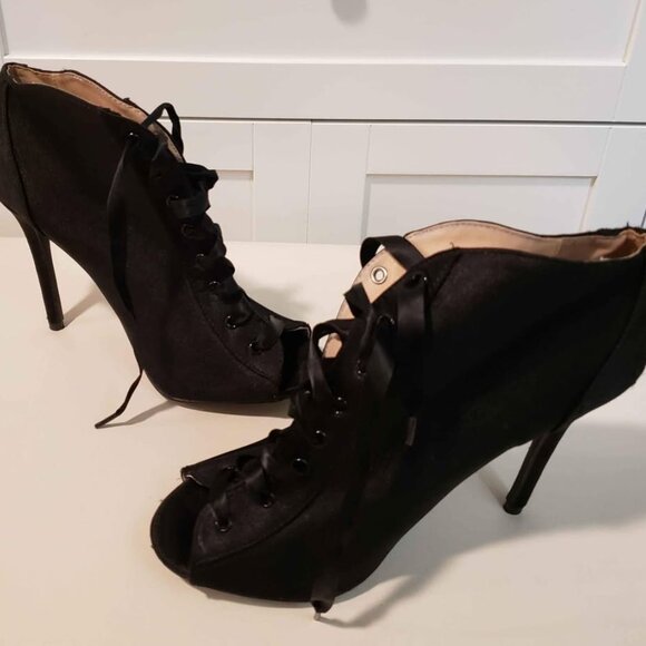 Open Toe Lace Up Short Boot Heels Booties - Used Good Condition - size 8 - Picture 5 of 8